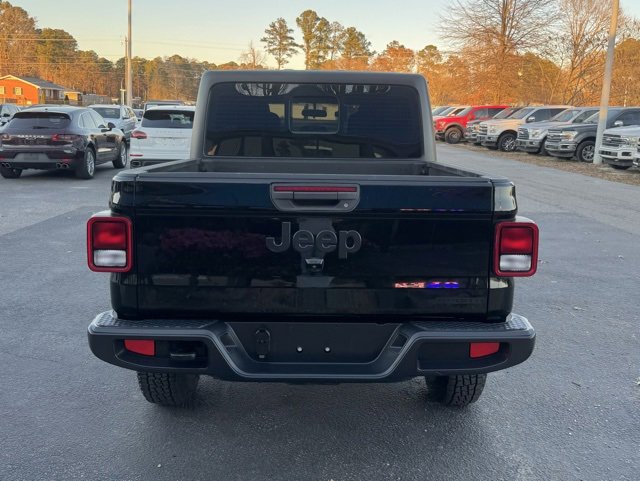 Used 2020 Jeep Gladiator Sport image 6