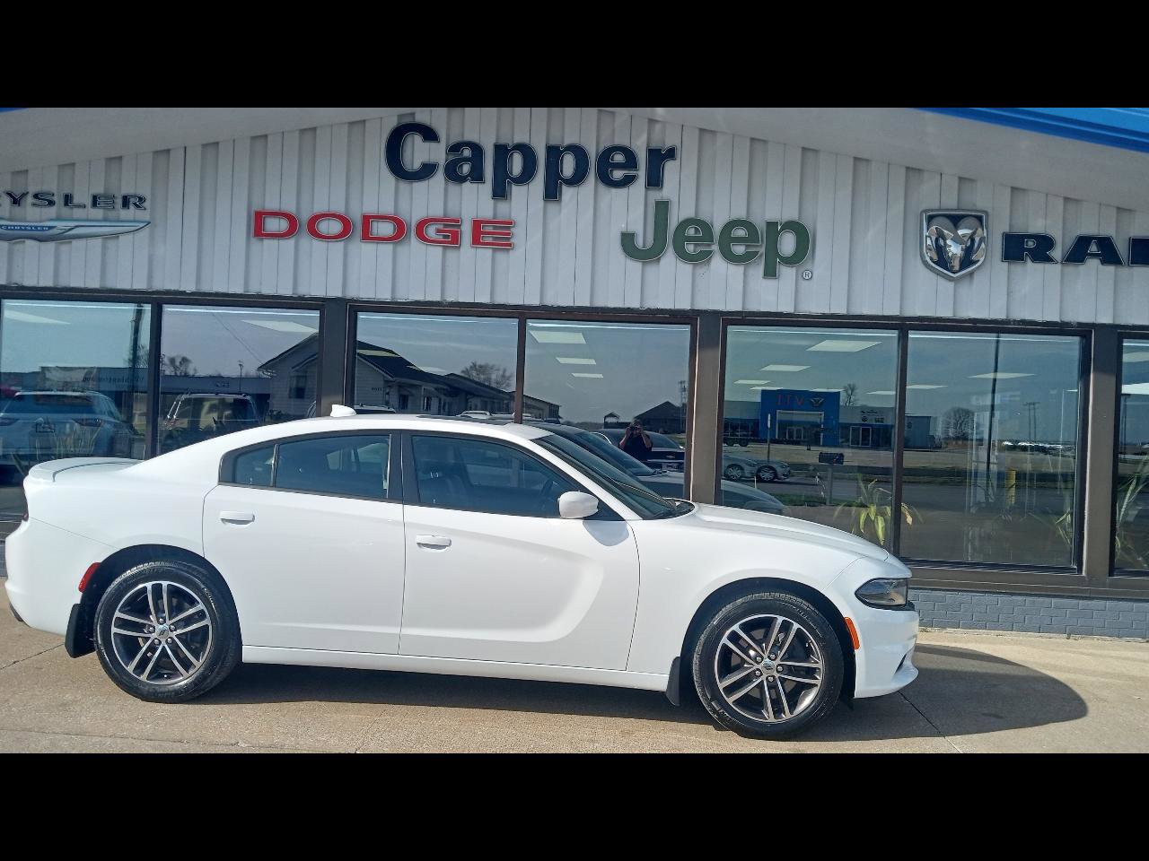 Used 2019 Dodge Charger SXT w/ Plus Group image 1