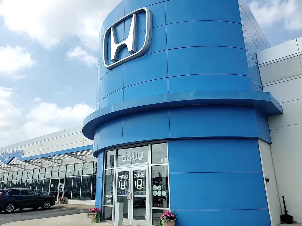 Used 2024 Honda HR-V Sport image 1