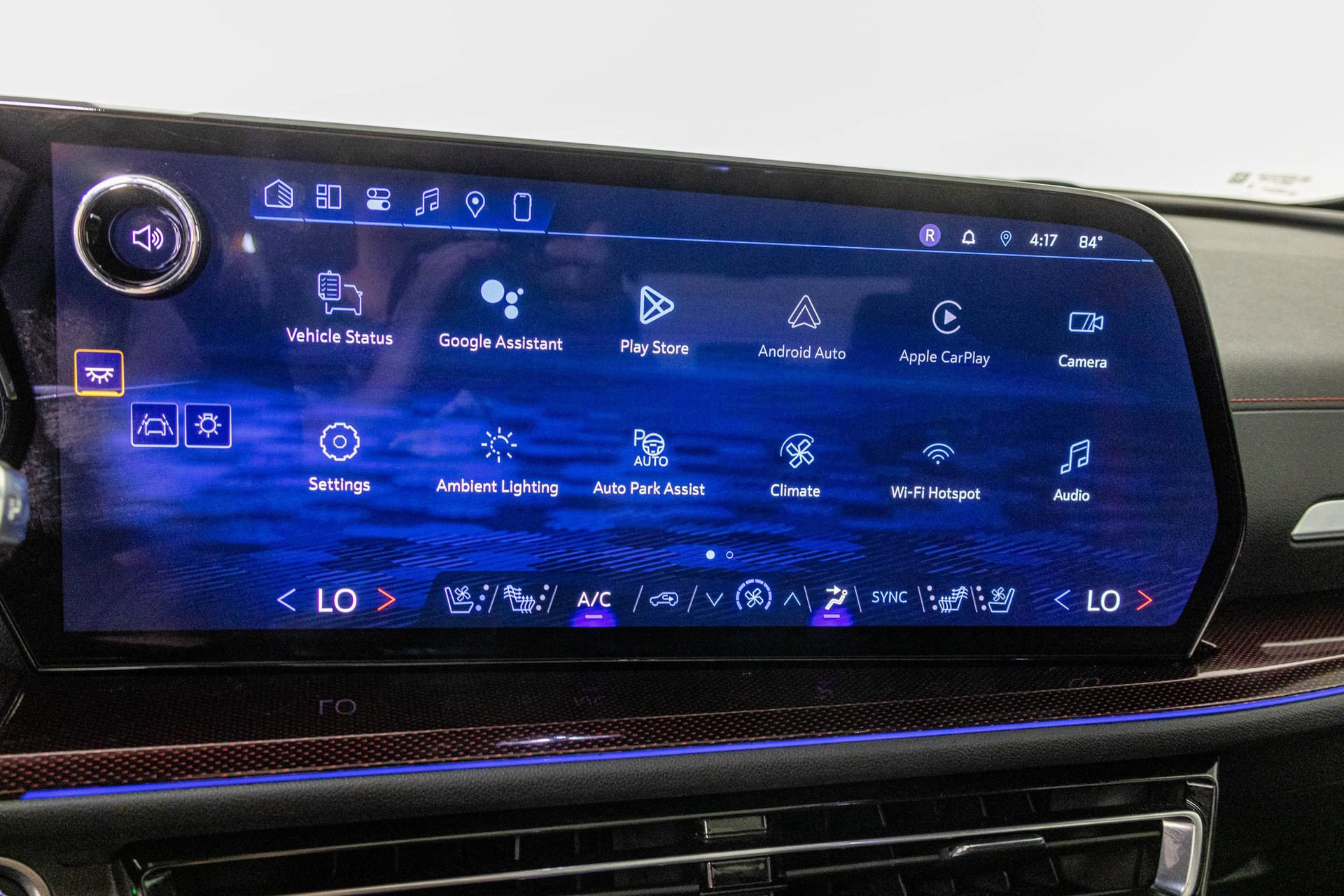 Used 2024 Chevrolet Traverse RS FWD image 31