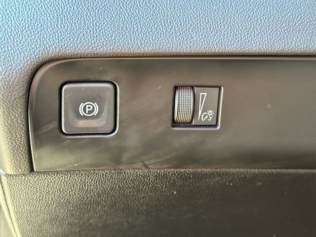 Used 2023 Buick Enclave Essence w/ Experience Buick Package AWD/4WD image 30