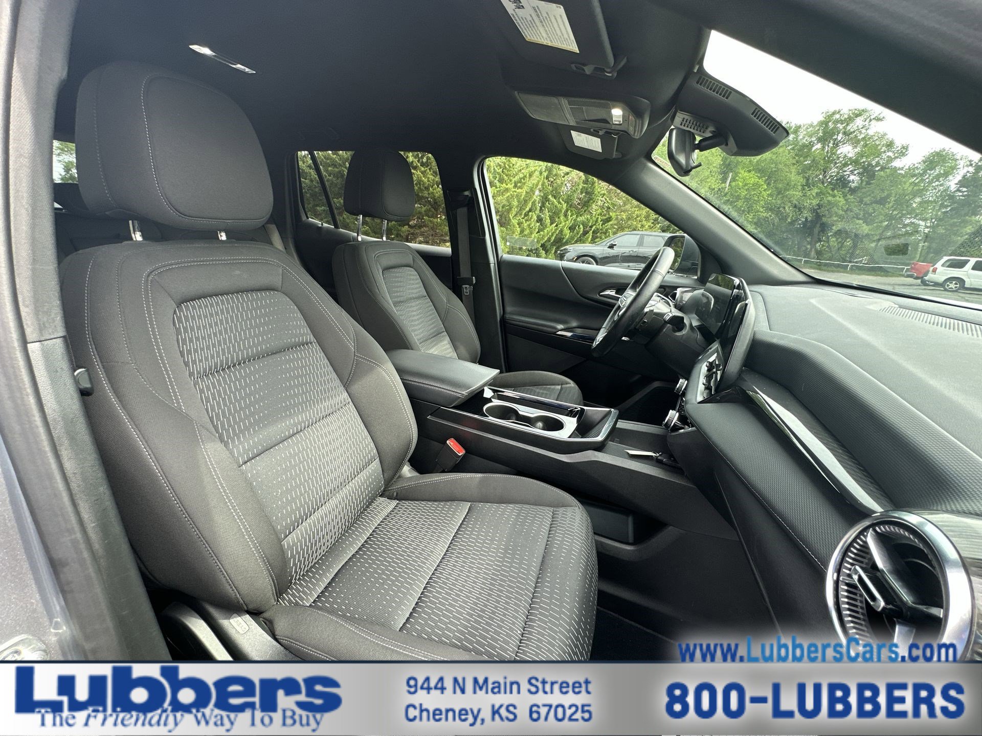 Used 2025 Chevrolet Equinox LT AWD/4WD image 21