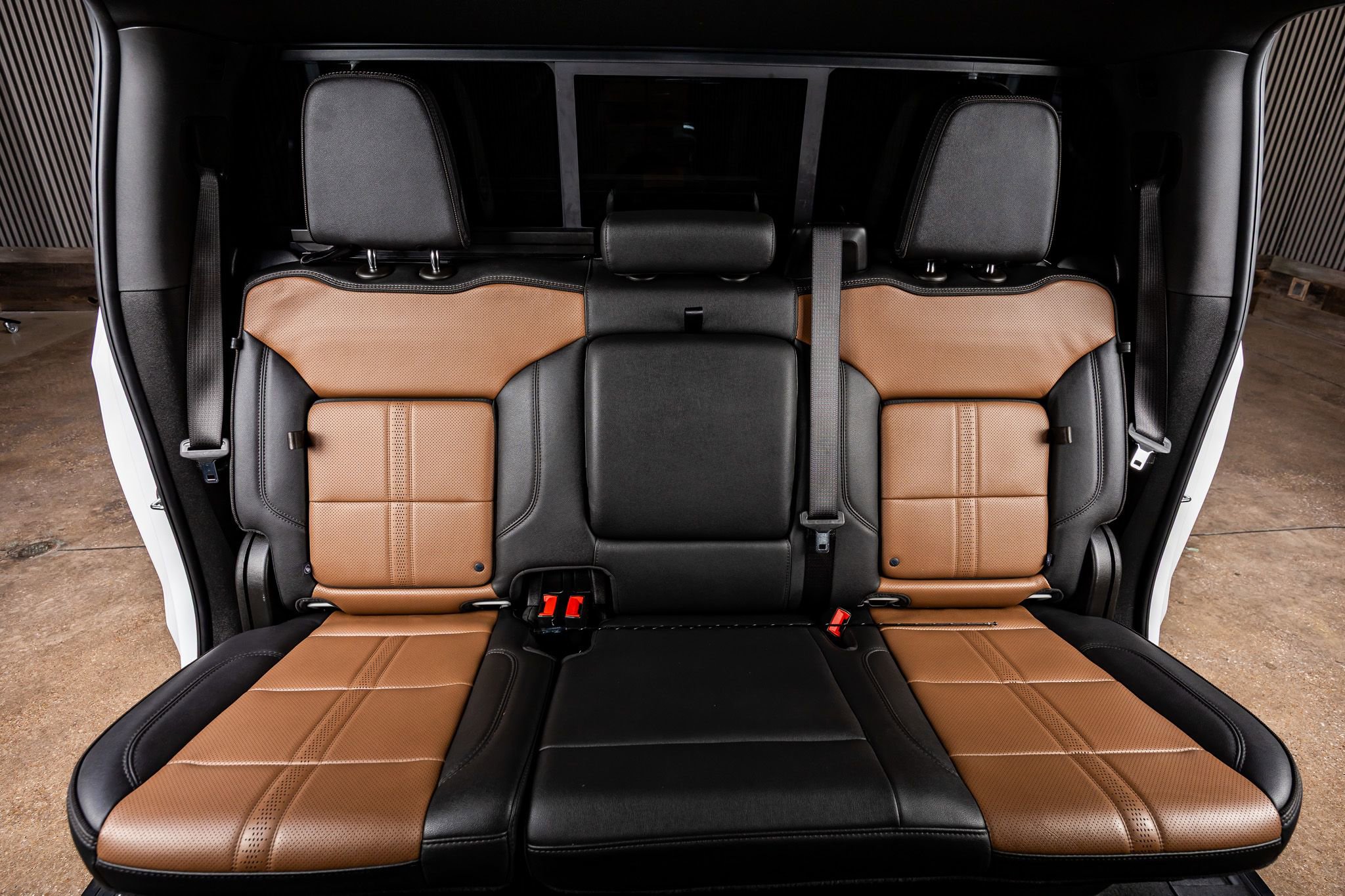 Used 2024 Chevrolet Silverado 1500 High Country image 34