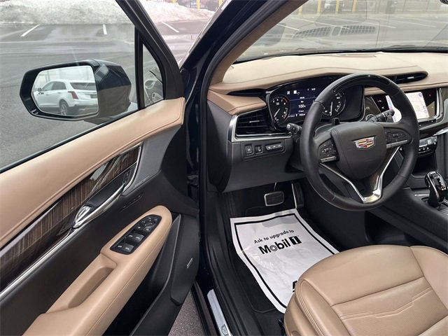 Used 2024 Cadillac XT6 Sport w/ Platinum Package image 15