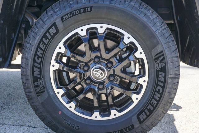 Used 2023 Toyota Tundra SR5 w/ SR5 Premium Package AWD/4WD image 7