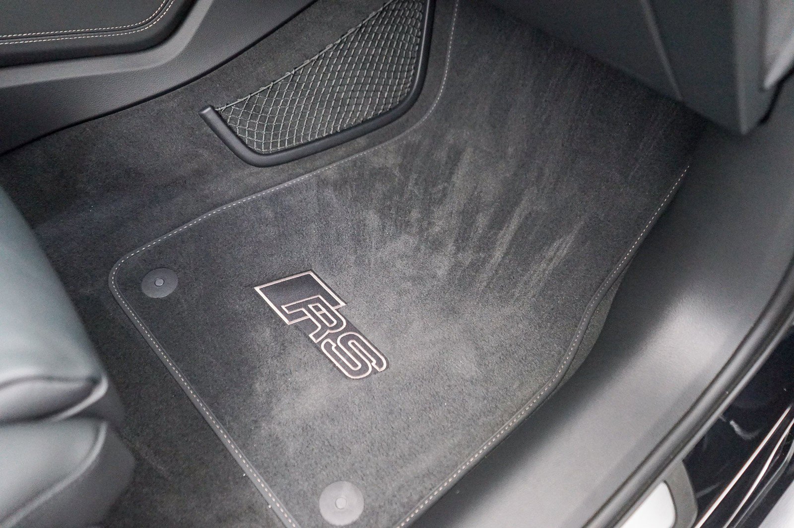 Used 2024 Audi RS 6 performance image 23