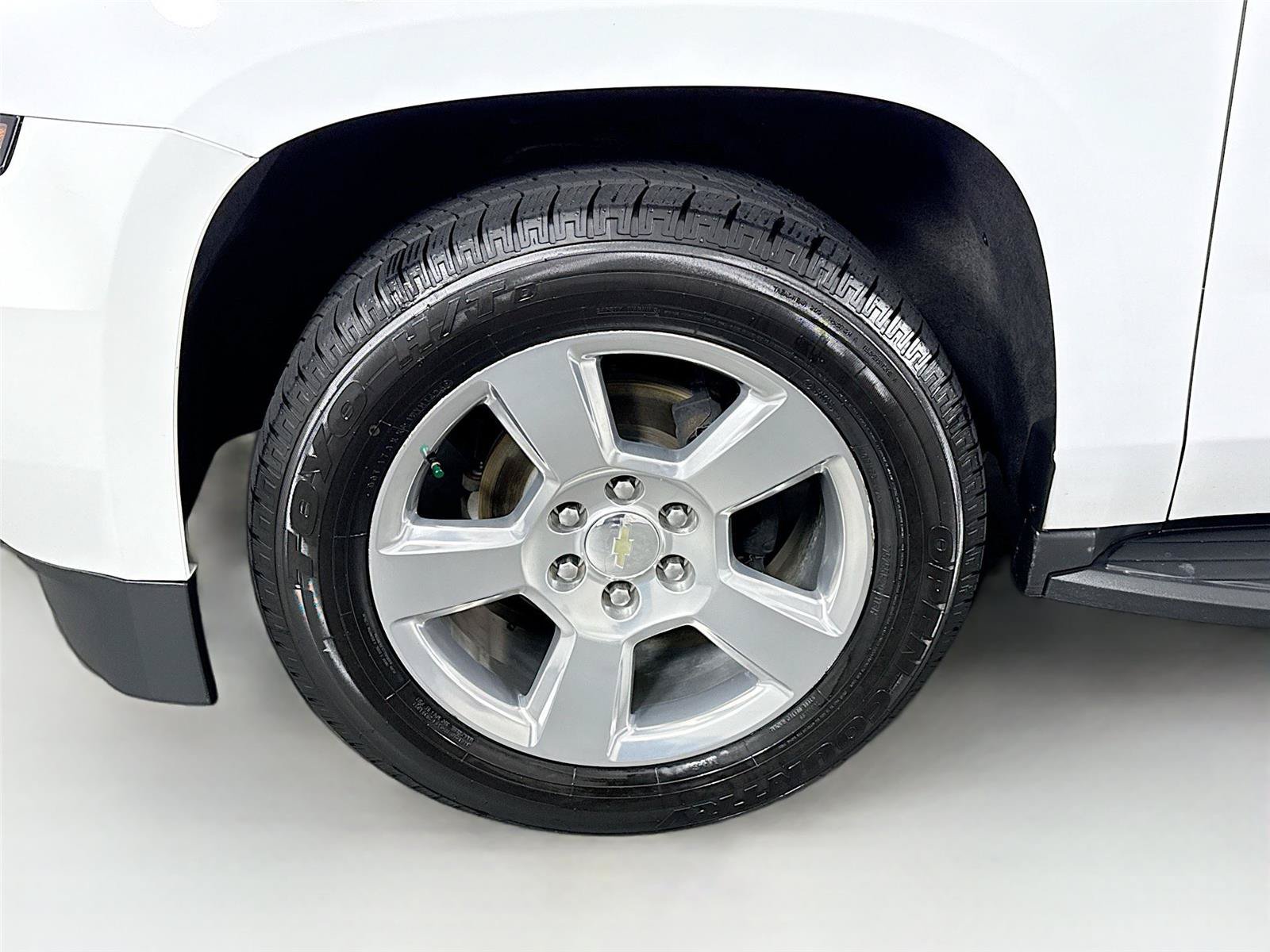 Used 2020 Chevrolet Tahoe LT w/ Luxury Package RWD image 48