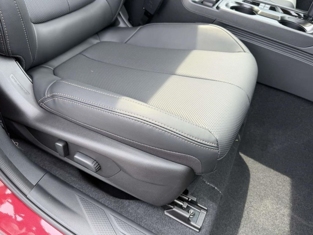 New 2026 Subaru Outback Limited AWD/4WD image 9