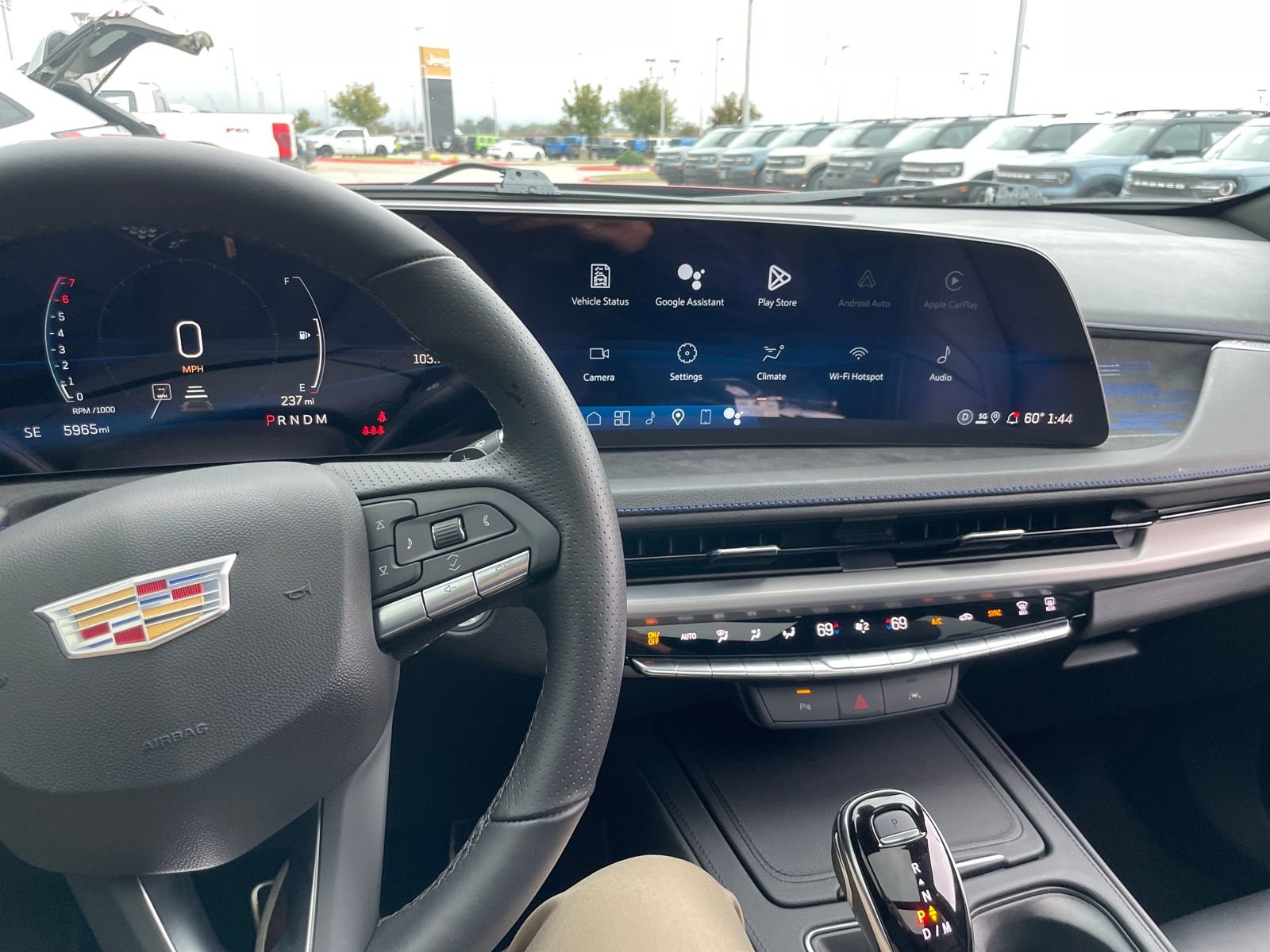 Used 2025 Cadillac XT4 Sport image 18