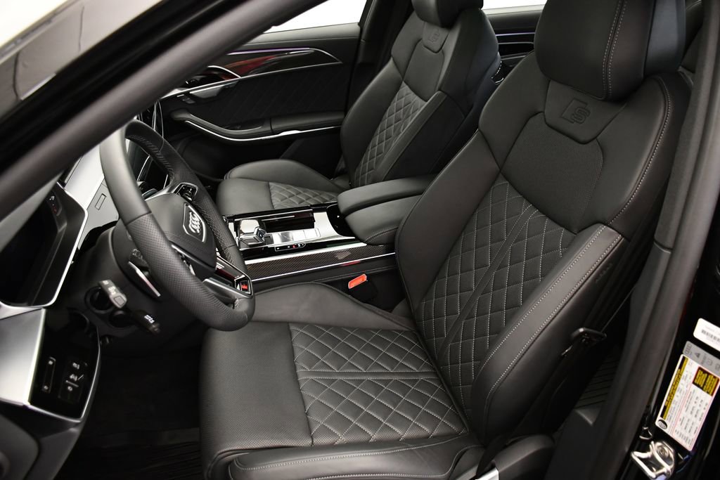 Used 2025 Audi S8 image 36