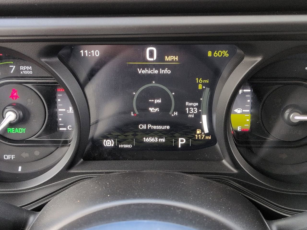 Used 2025 Jeep Wrangler Sahara image 14