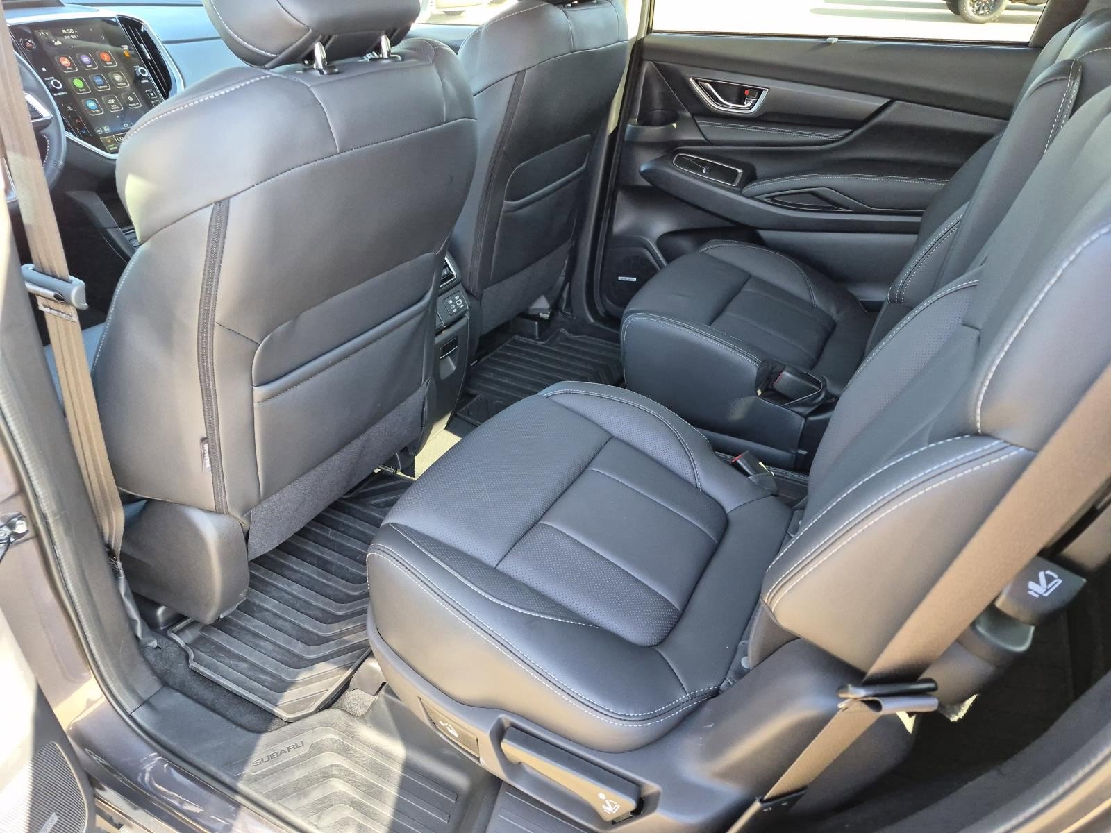 Used 2025 Subaru Ascent Limited AWD/4WD image 16