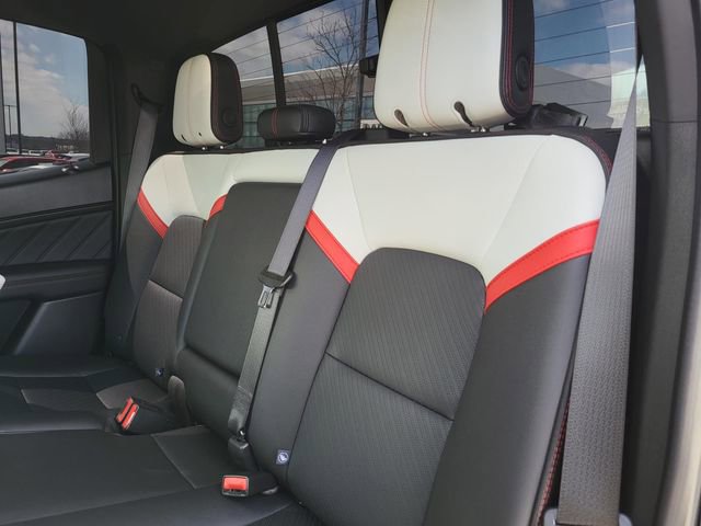 Used 2023 GMC Canyon AT4X image 12