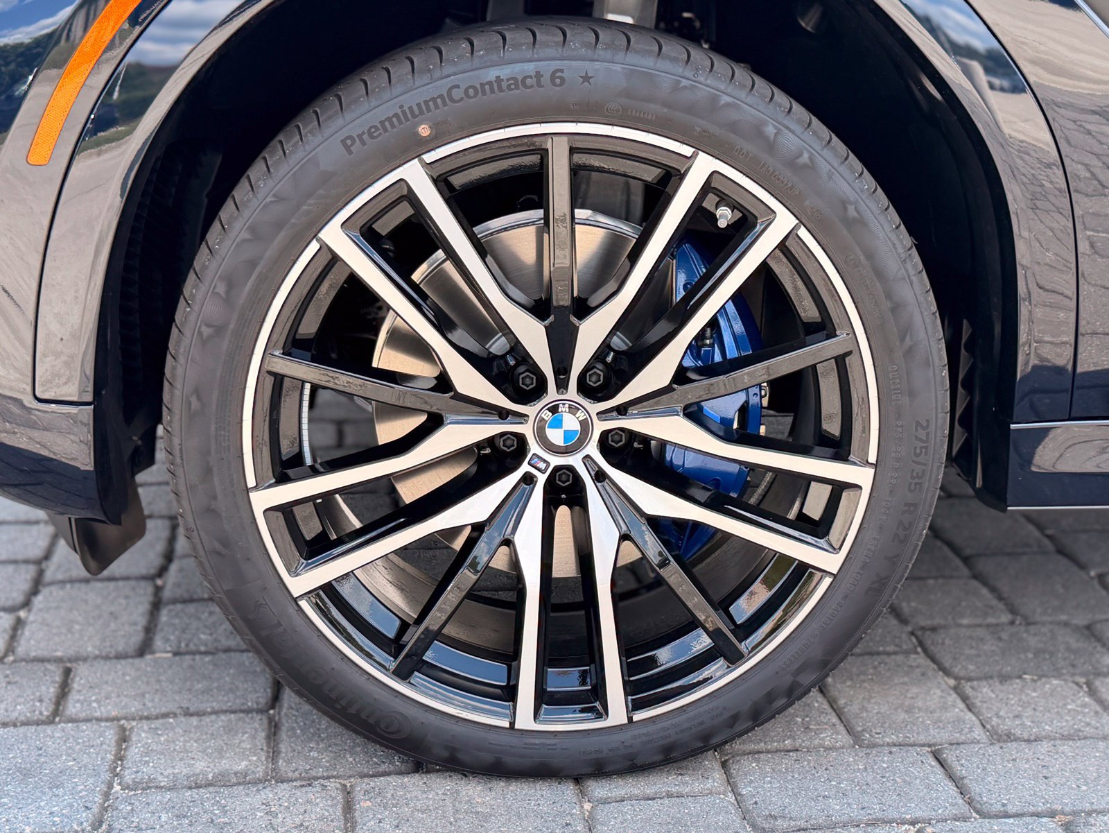 New 2027 BMW X6 xDrive40i w/ Climate Comfort Package AWD/4WD image 12