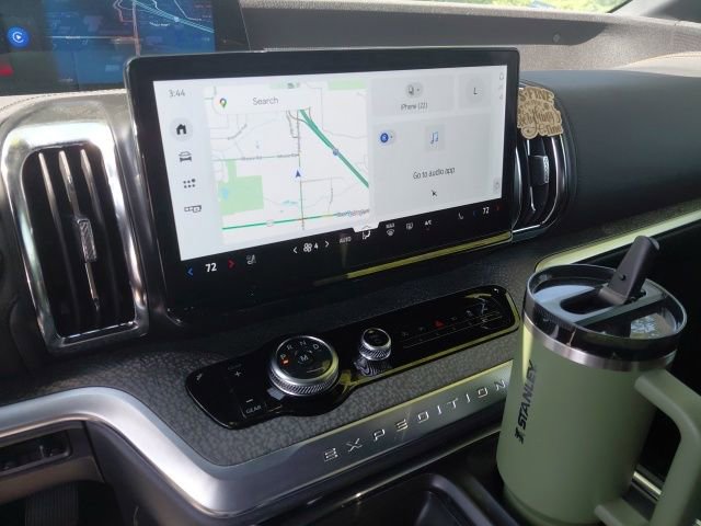 Used 2025 Ford Expedition Tremor AWD/4WD image 11