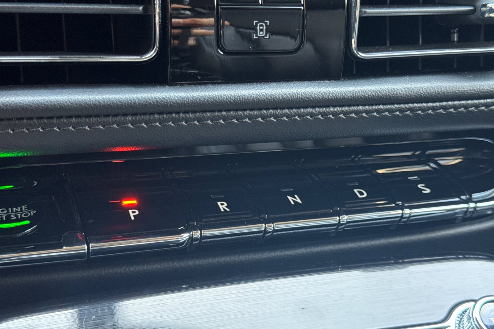 Certified 2023 Lincoln Nautilus AWD image 21