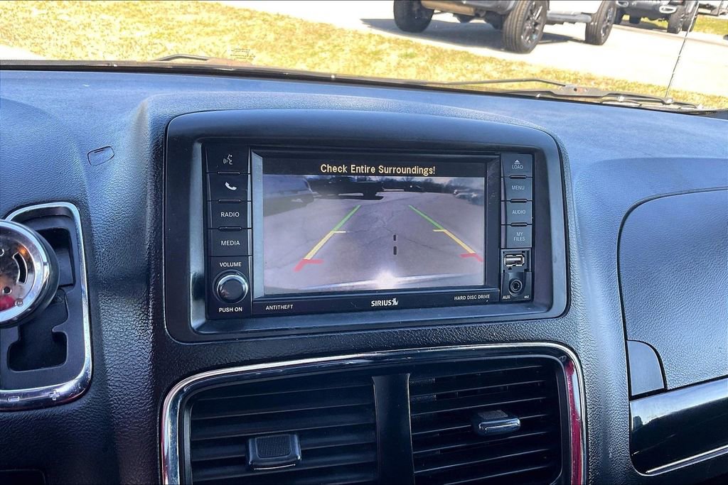 Used 2017 Dodge Grand Caravan SXT FWD image 20