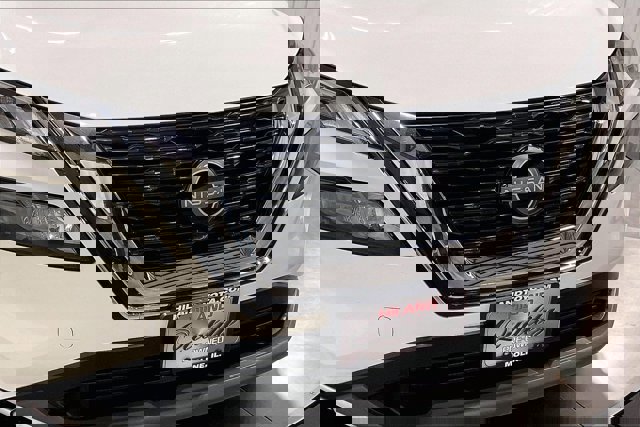 Used 2023 Nissan Rogue S image 30