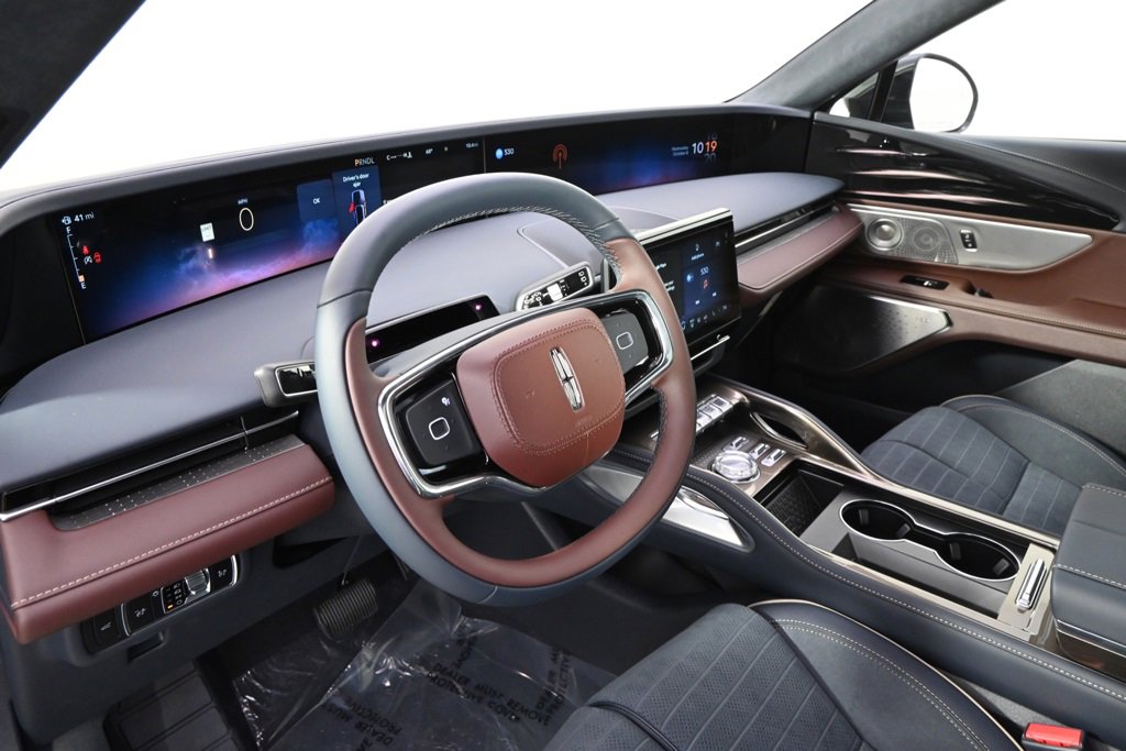 New 2026 Lincoln Nautilus Black Label image 11