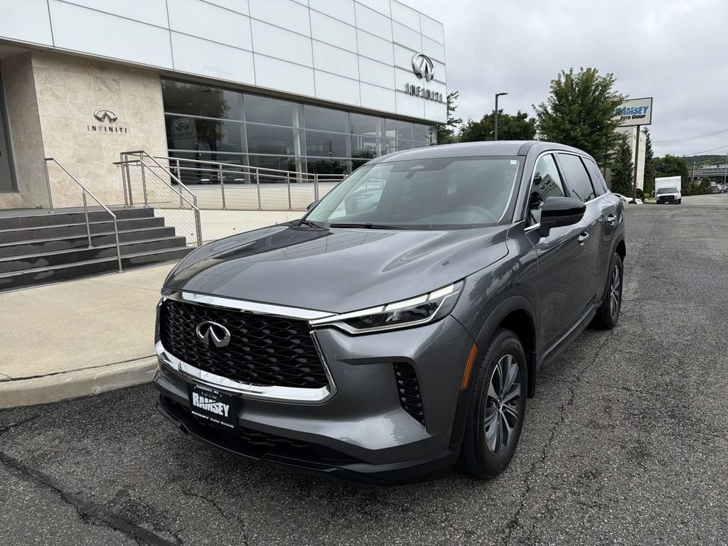 Certified 2025 INFINITI QX60 Pure AWD/4WD image 4