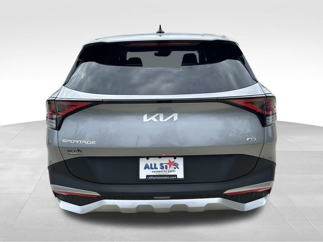 Used 2025 Kia Sportage LX image 8