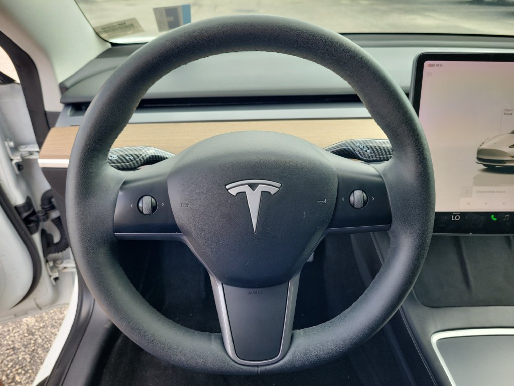 Used 2022 Tesla Model 3 Long Range AWD/4WD image 18