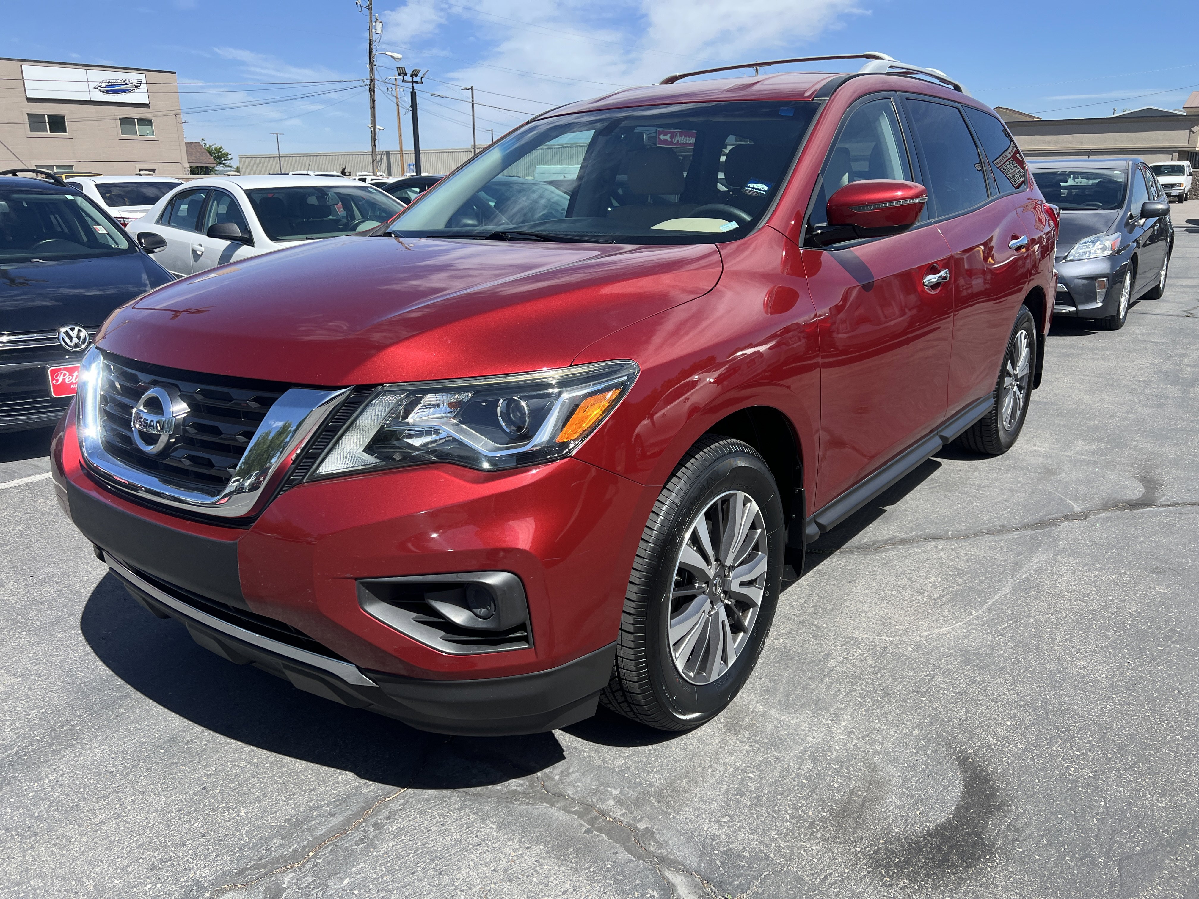 Used 2017 Nissan Pathfinder S AWD/4WD image 3