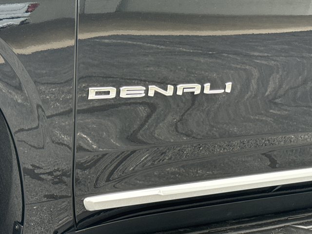 New 2026 GMC Yukon XL Denali w/ LPO, Floor Liner Package AWD/4WD image 15