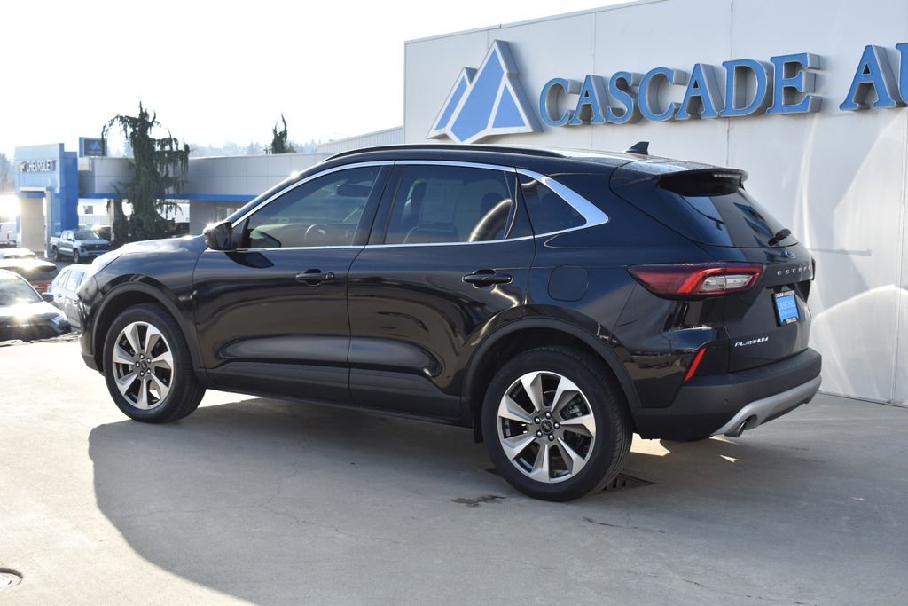 Used 2025 Ford Escape Platinum image 5