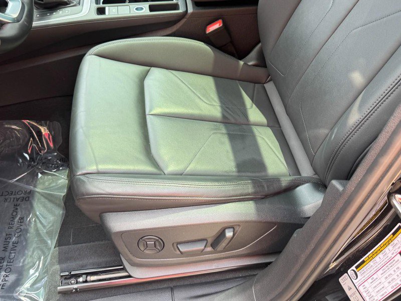 Used 2024 Audi Q3 2.0T Premium Plus w/ Premium Plus Package image 24