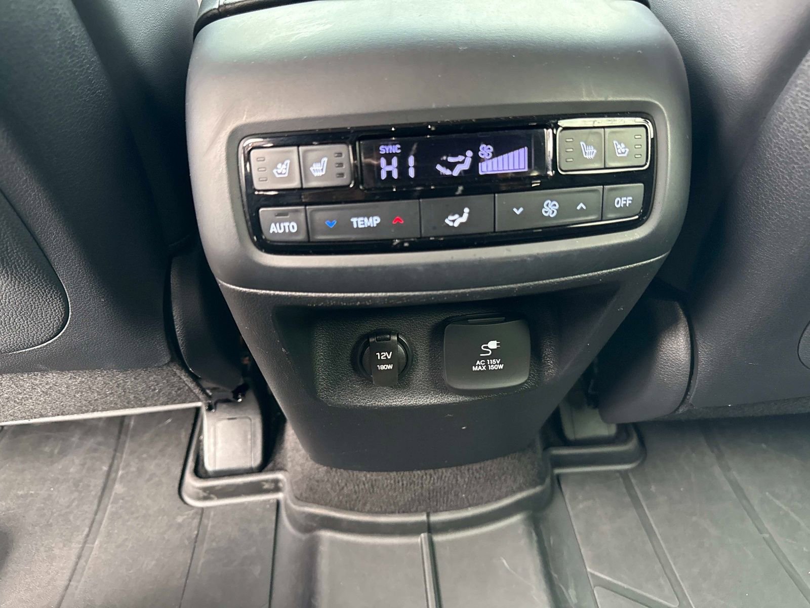 Used 2024 Hyundai Palisade Calligraphy image 16