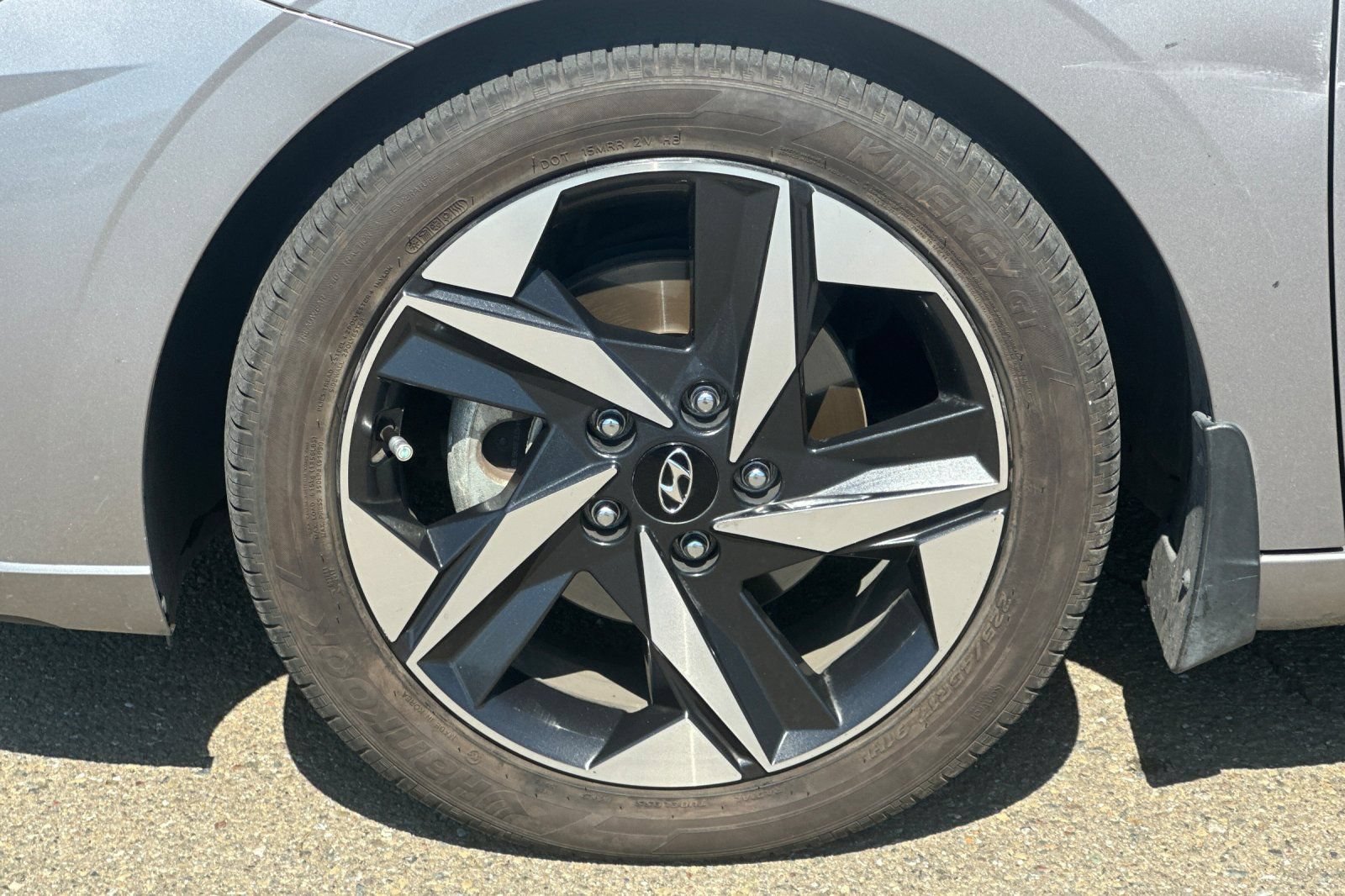 Used 2023 Hyundai Elantra Limited FWD image 44