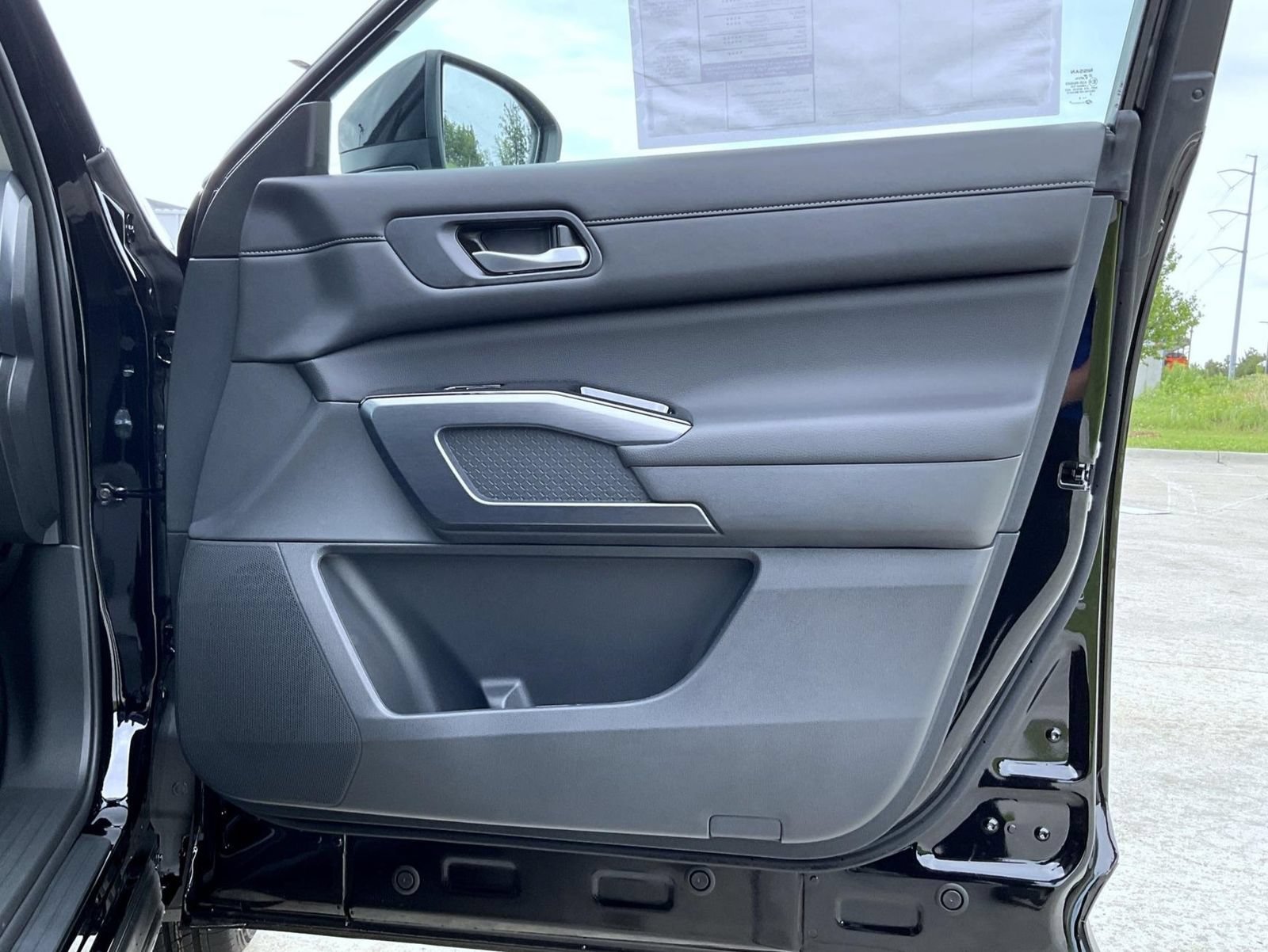 New 2026 Nissan Pathfinder SL AWD/4WD image 17