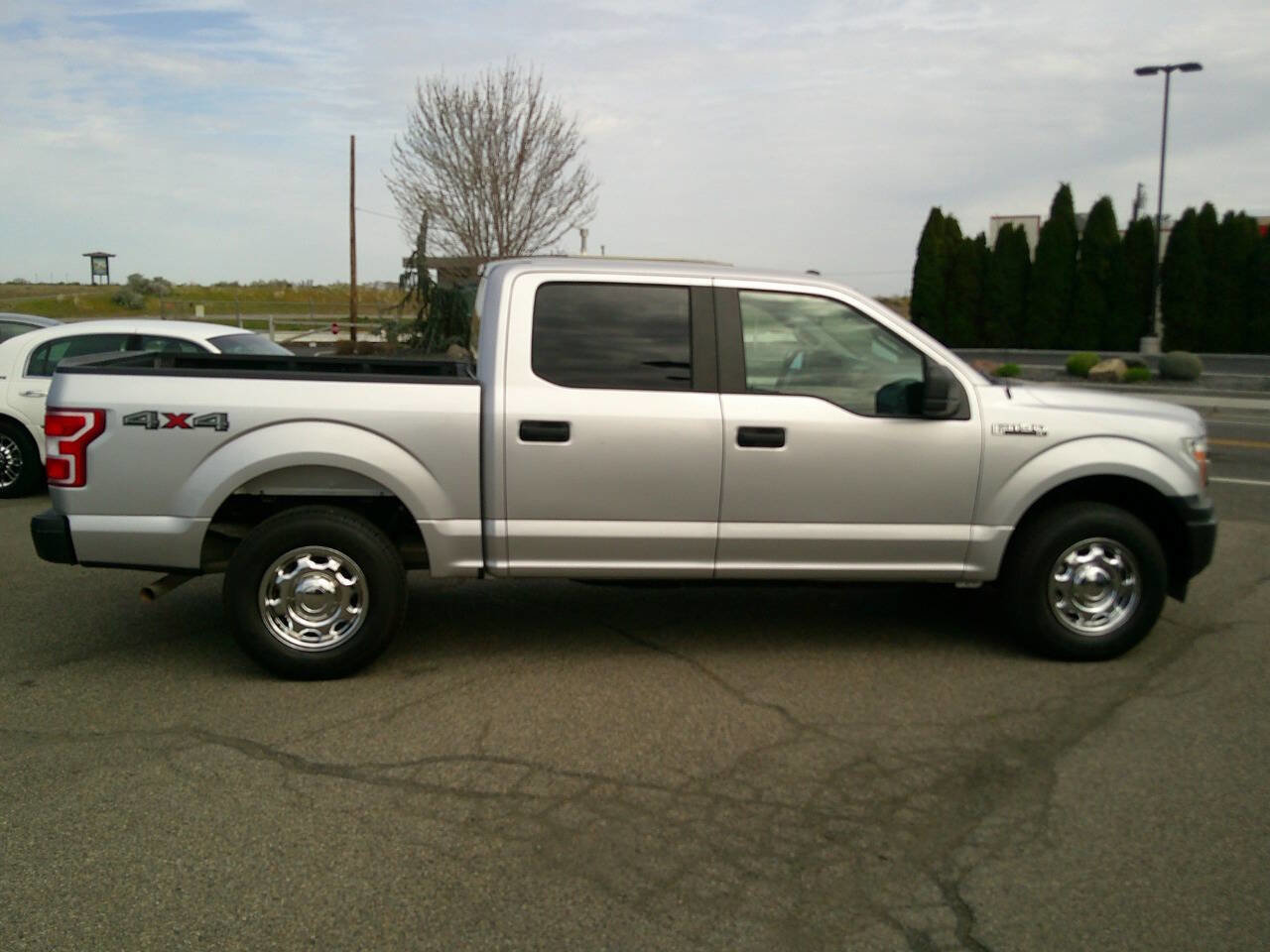 Used 2018 Ford F150 XL w/ XL Power Equipment Group AWD/4WD image 8