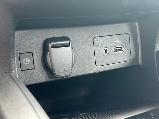 New 2025 Nissan Versa SV w/ Trunk Package image 20