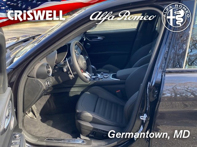 New 2024 Alfa Romeo Giulia Quadrifoglio w/ Active Assist Plus Package image 20