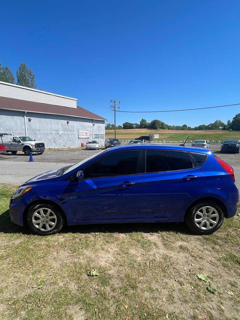 Used 2013 Hyundai Accent GS FWD image 5