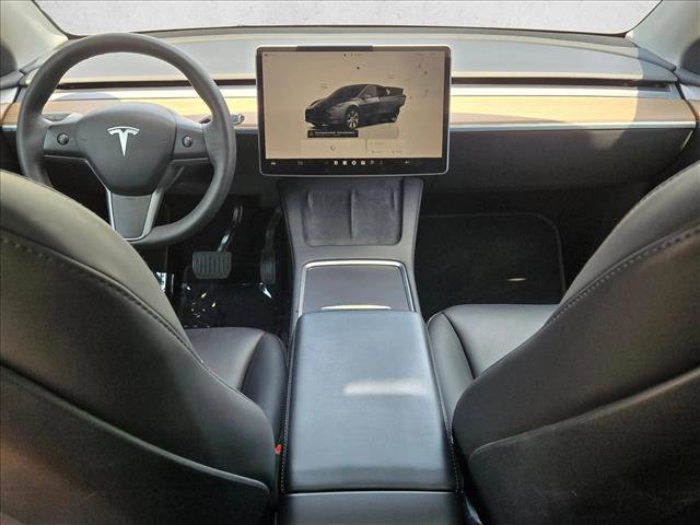 Used 2023 Tesla Model Y Long Range image 18