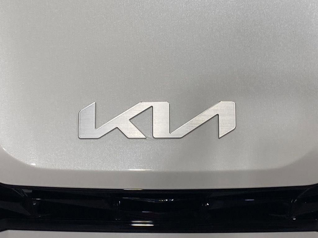 New 2026 Kia K5 LXS FWD image 28