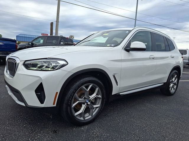 Used 2023 BMW X3 xDrive30i w/ Premium Package image 3