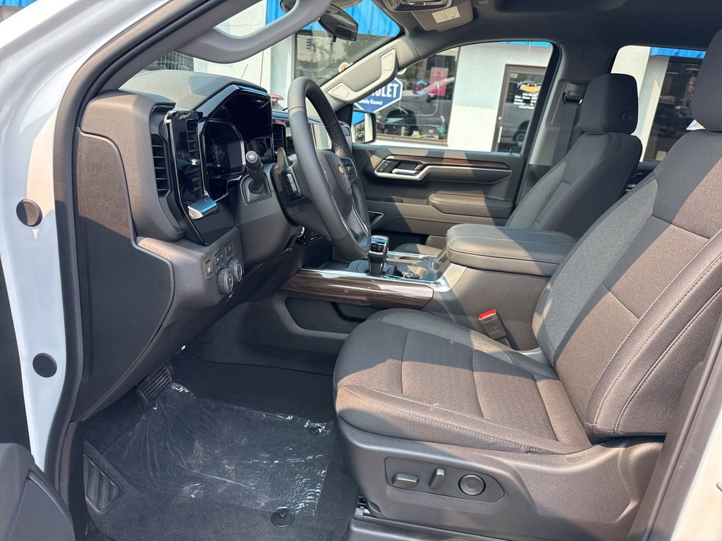 New 2026 Chevrolet Silverado 1500 LT image 17