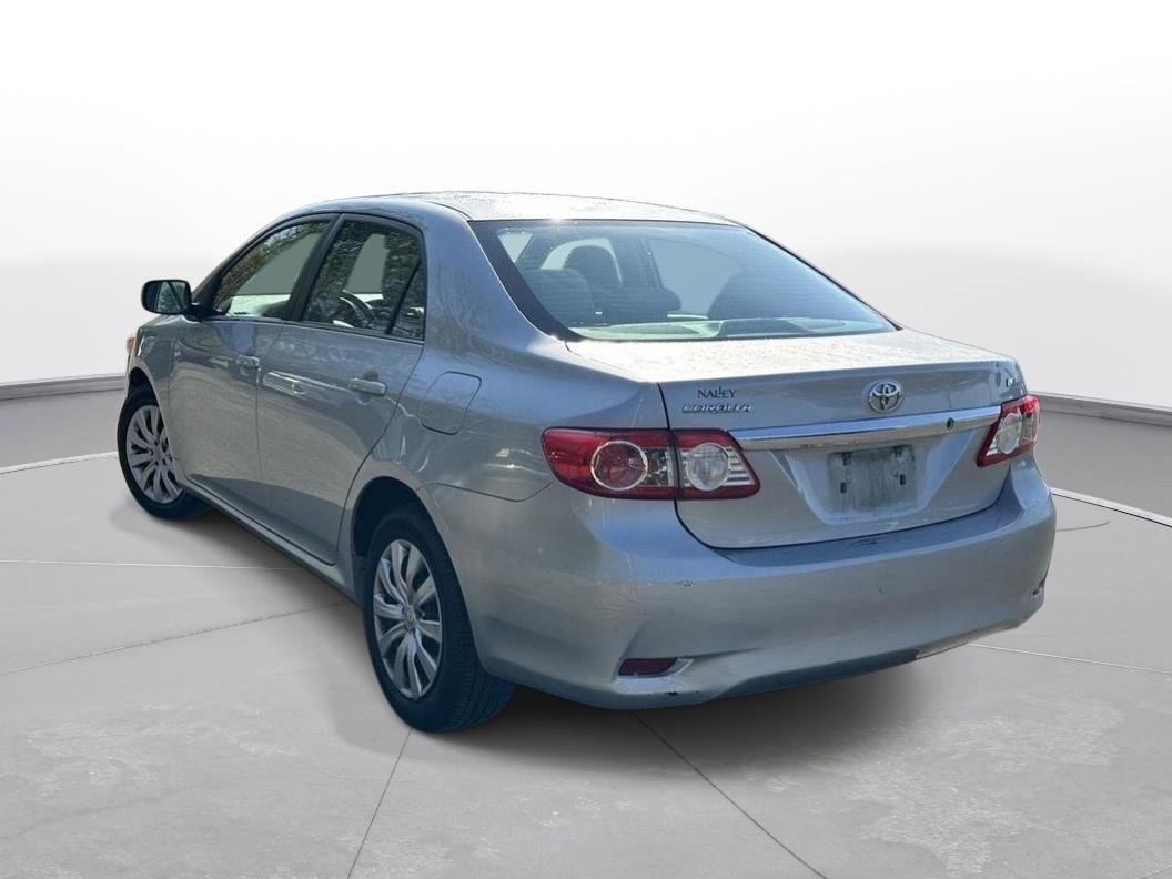 Used 2013 Toyota Corolla LE image 8