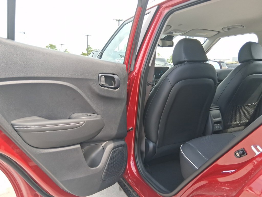 New 2025 Hyundai Venue Limited image 15