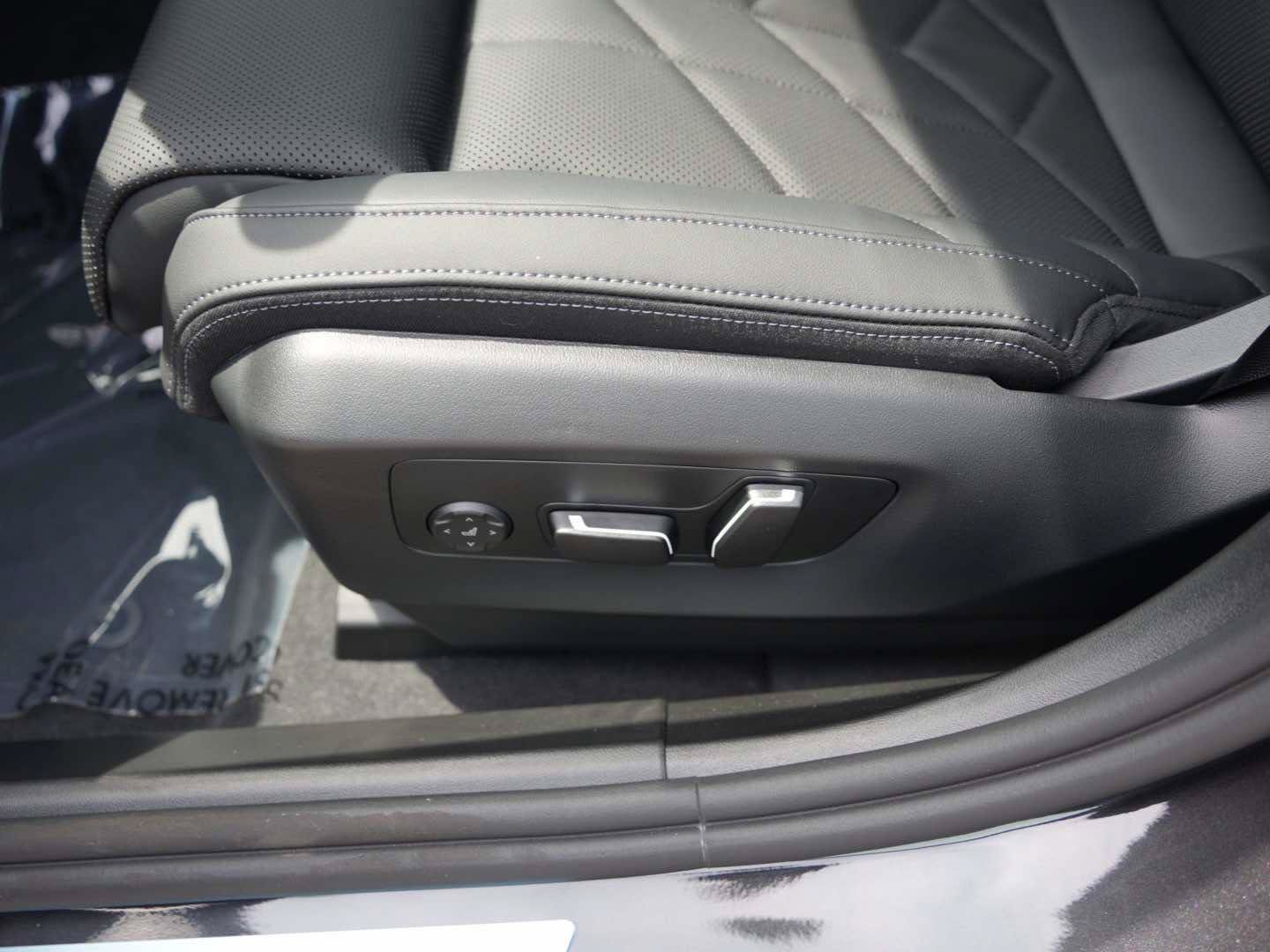 New 2026 BMW i5 M60 AWD/4WD image 16
