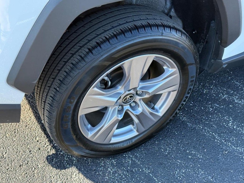 Certified 2022 Toyota RAV4 XLE image 7