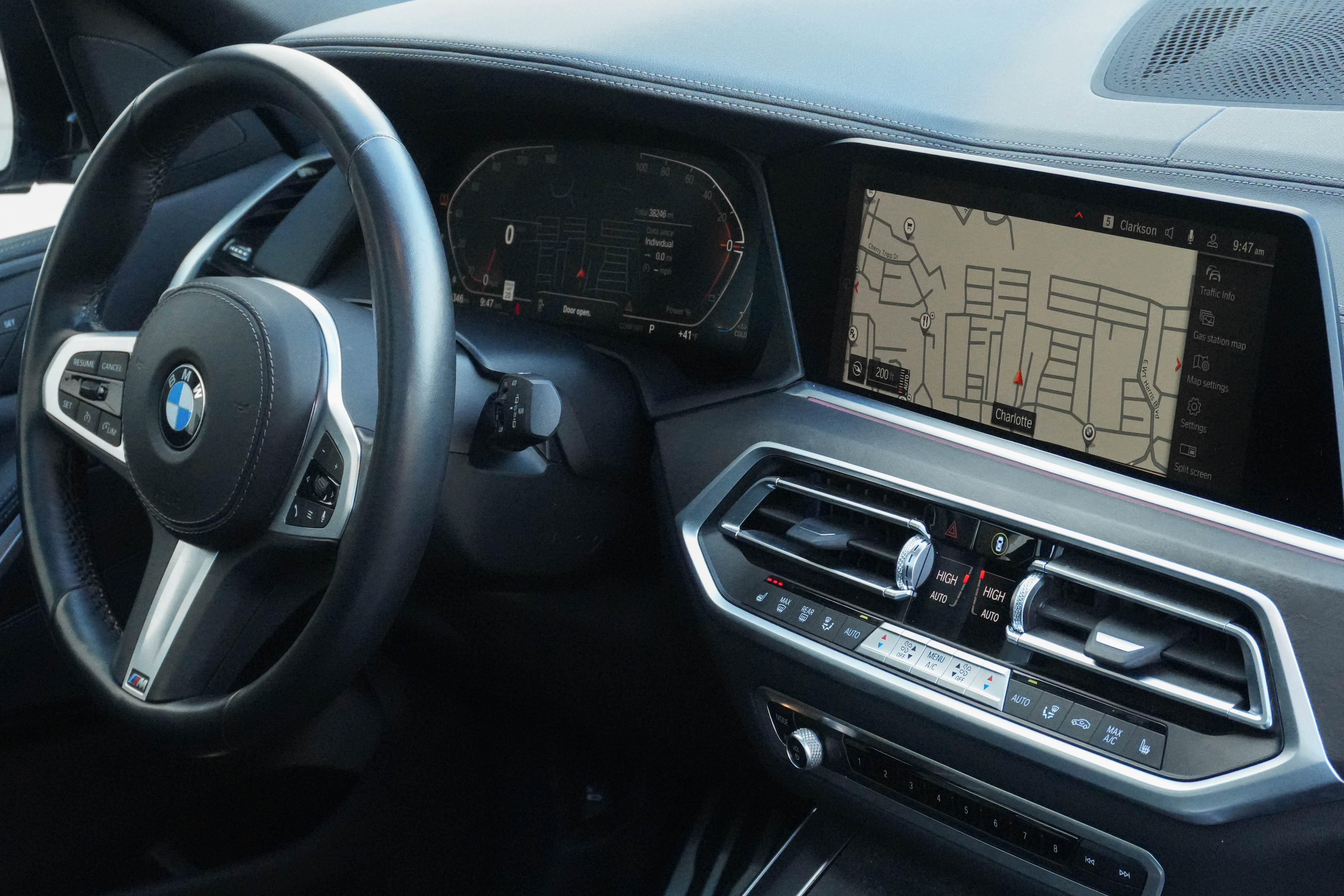 Used 2022 BMW X5 xDrive40i w/ M Sport Package image 8