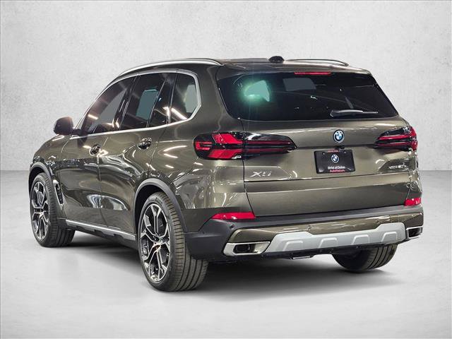 Used 2026 BMW X5 xDrive50e AWD/4WD image 7