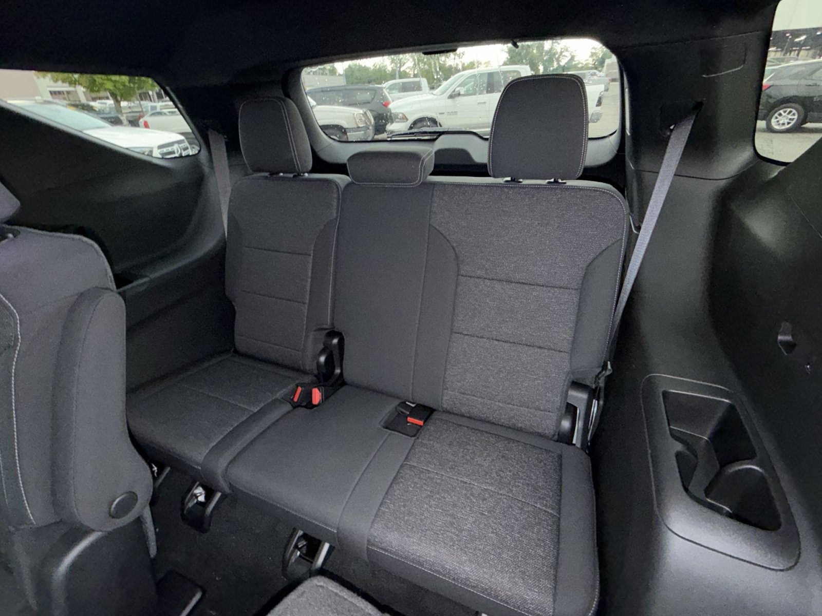 New 2027 Chevrolet Traverse LT w/ Driver Confidence Package FWD image 25