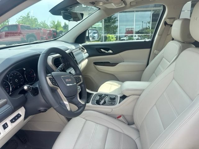 Used 2023 GMC Acadia Denali w/ Denali Ultimate Package AWD/4WD image 10