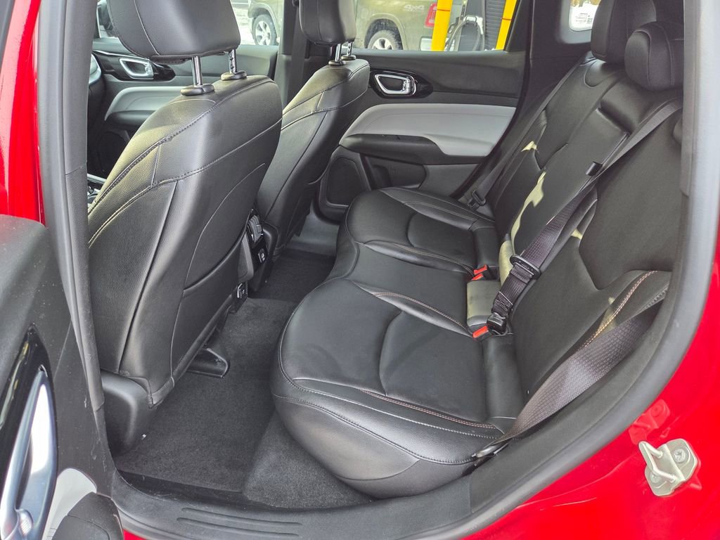 Used 2024 Jeep Compass Limited image 16